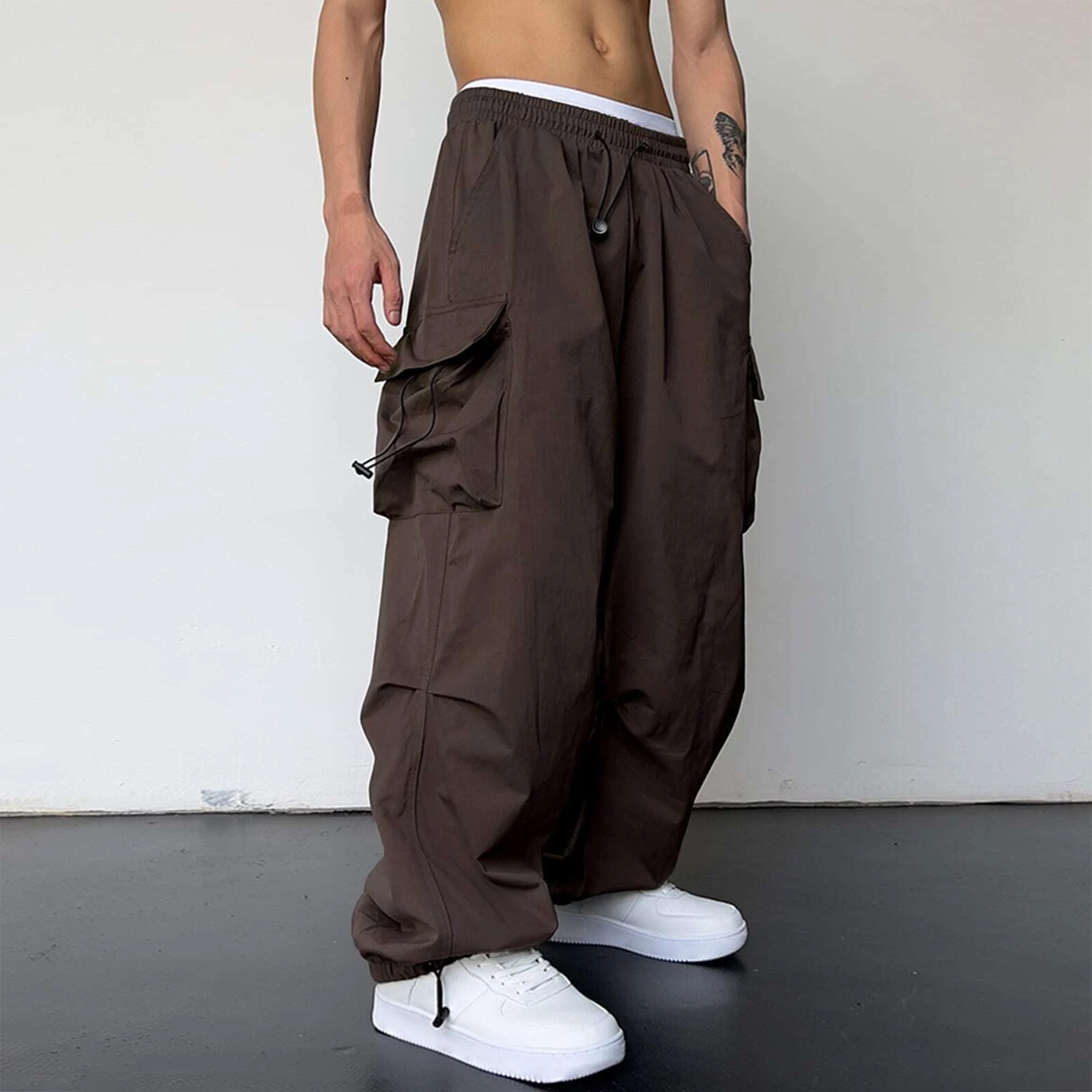 thumbnail image 5 of Pantalones cargo informales para hombre: color liso, cuatro bolsillos, cintura ajustable, material de imitación de sarga, ropa urbana para todas las estaciones, tallas US/UK/EU S-XXXL., 5 of 8